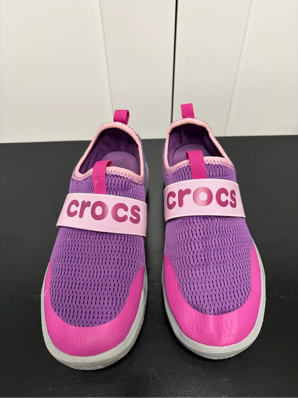 CROCS slip design